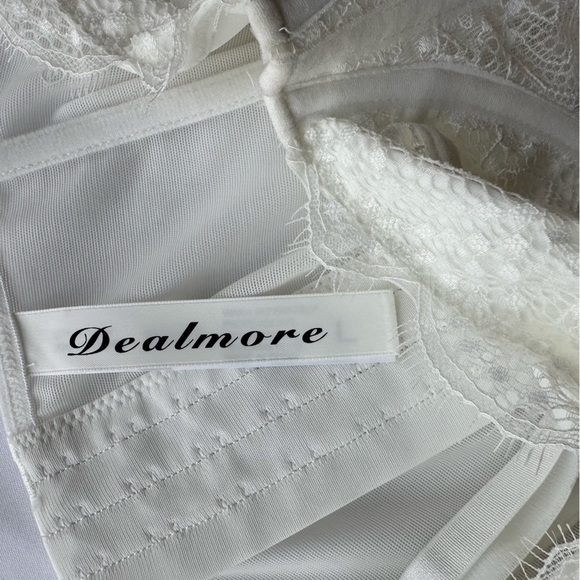 Dealmore White Spaghetti Strap Lace Corset Bustier Top, NWT, Large - Picture 4 of 8